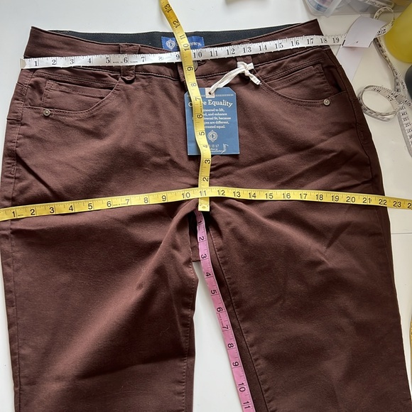 Democracy Plus Size Straight Leg Colored Jeans Chocolate Brown Size 16W - Picture 7 of 10